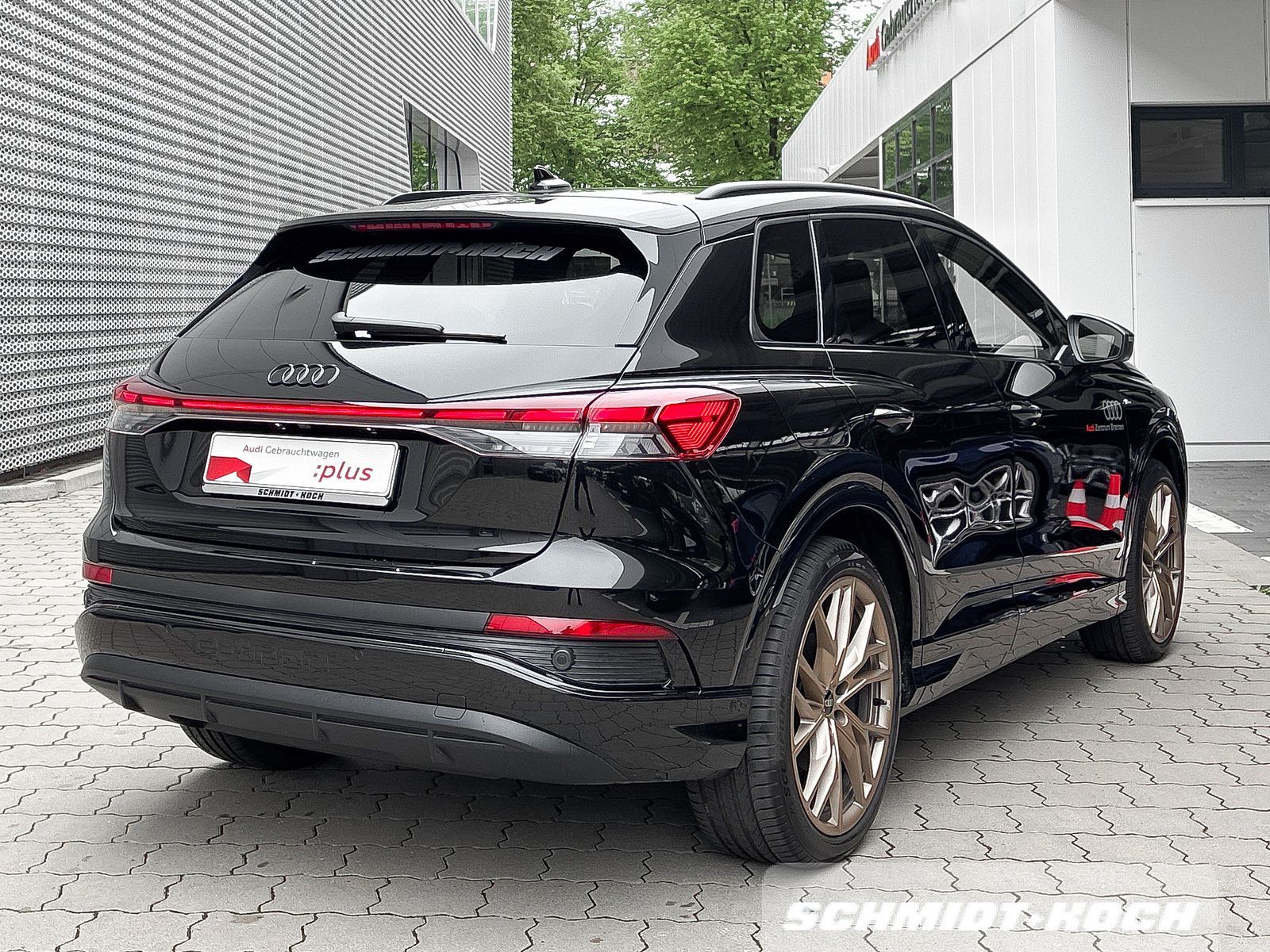 Audi Q4 e-tron 45 S LINE PANO-SD AHK SONOS foto 3