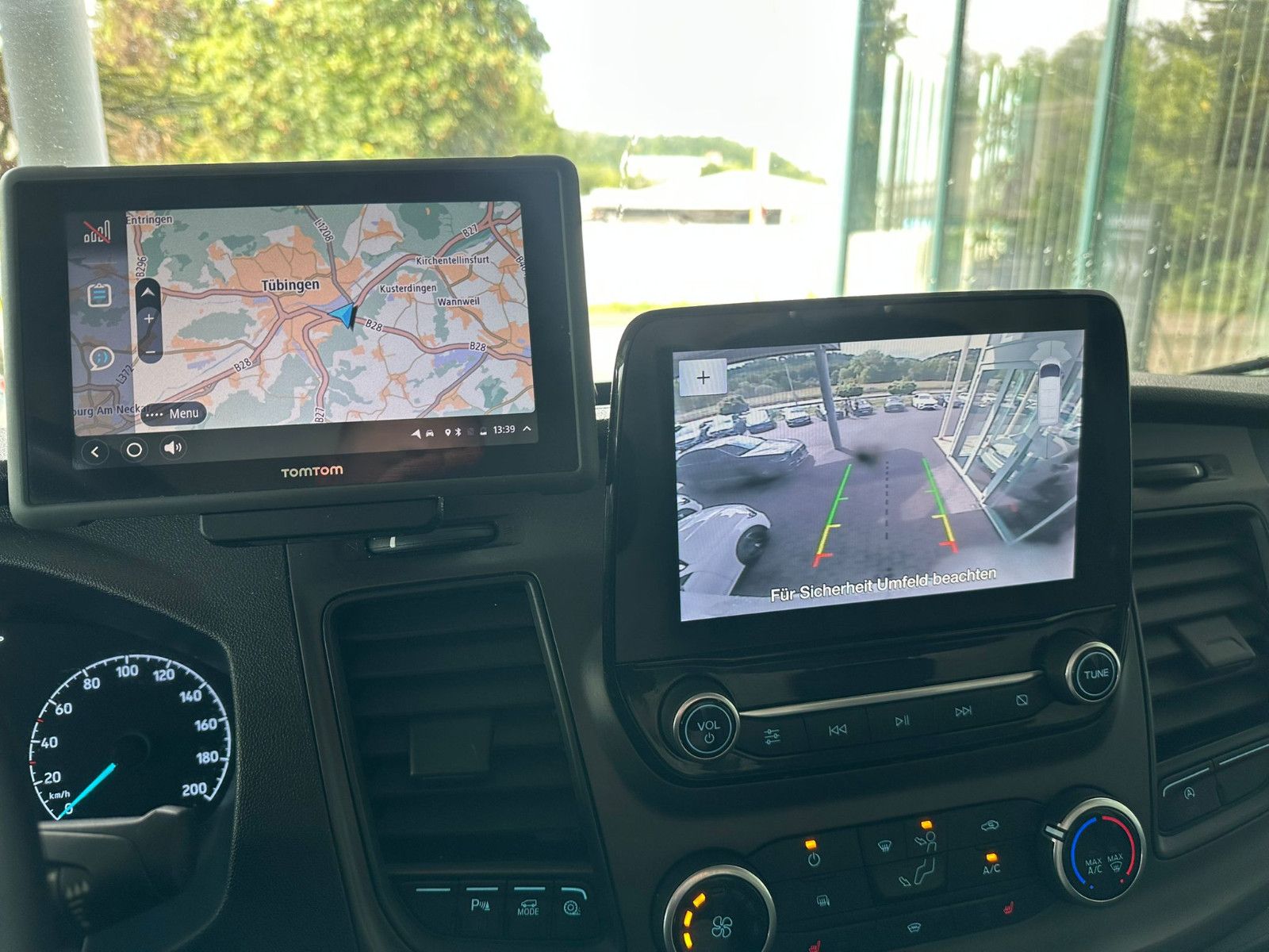 Fahrzeugabbildung Ford TRANSIT 350 L3H3 Automatik*AHK*KLIMA*TEMPO*Bi-XE