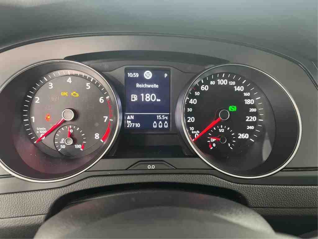Volkswagen Passat Variant - Bild 5