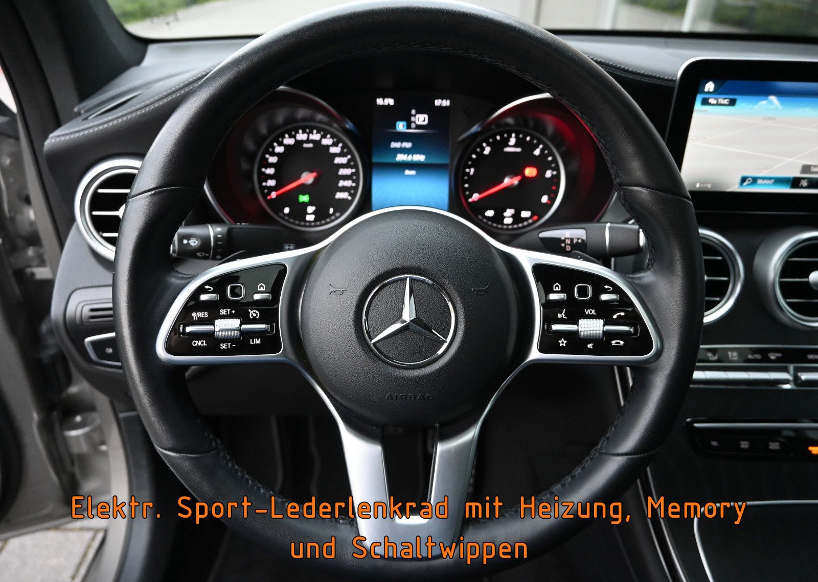 Fahrzeugabbildung Mercedes-Benz GLC 300 d 4MAT. Coupé AMG LINE °MEMORY°SITZKLIMA
