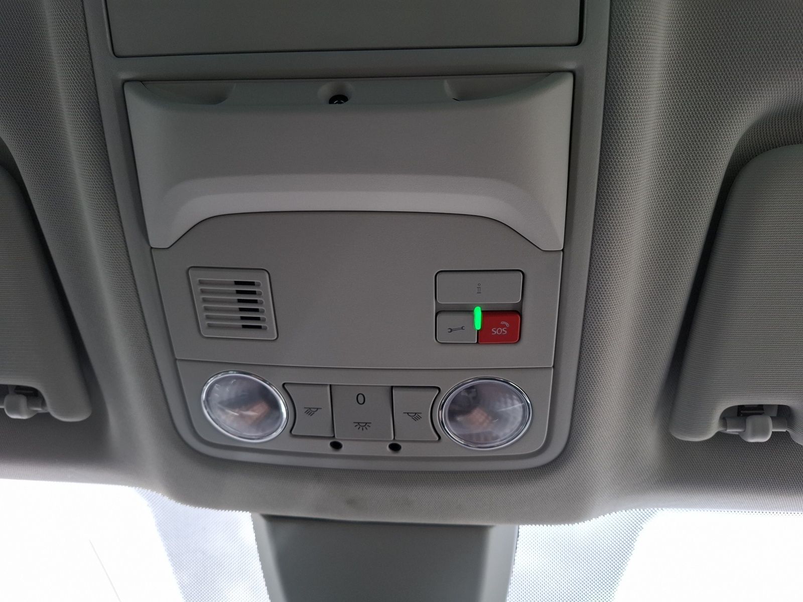 Fahrzeugabbildung SKODA Karoq TDI Drive-125 LED Navi ACC  RFK SH