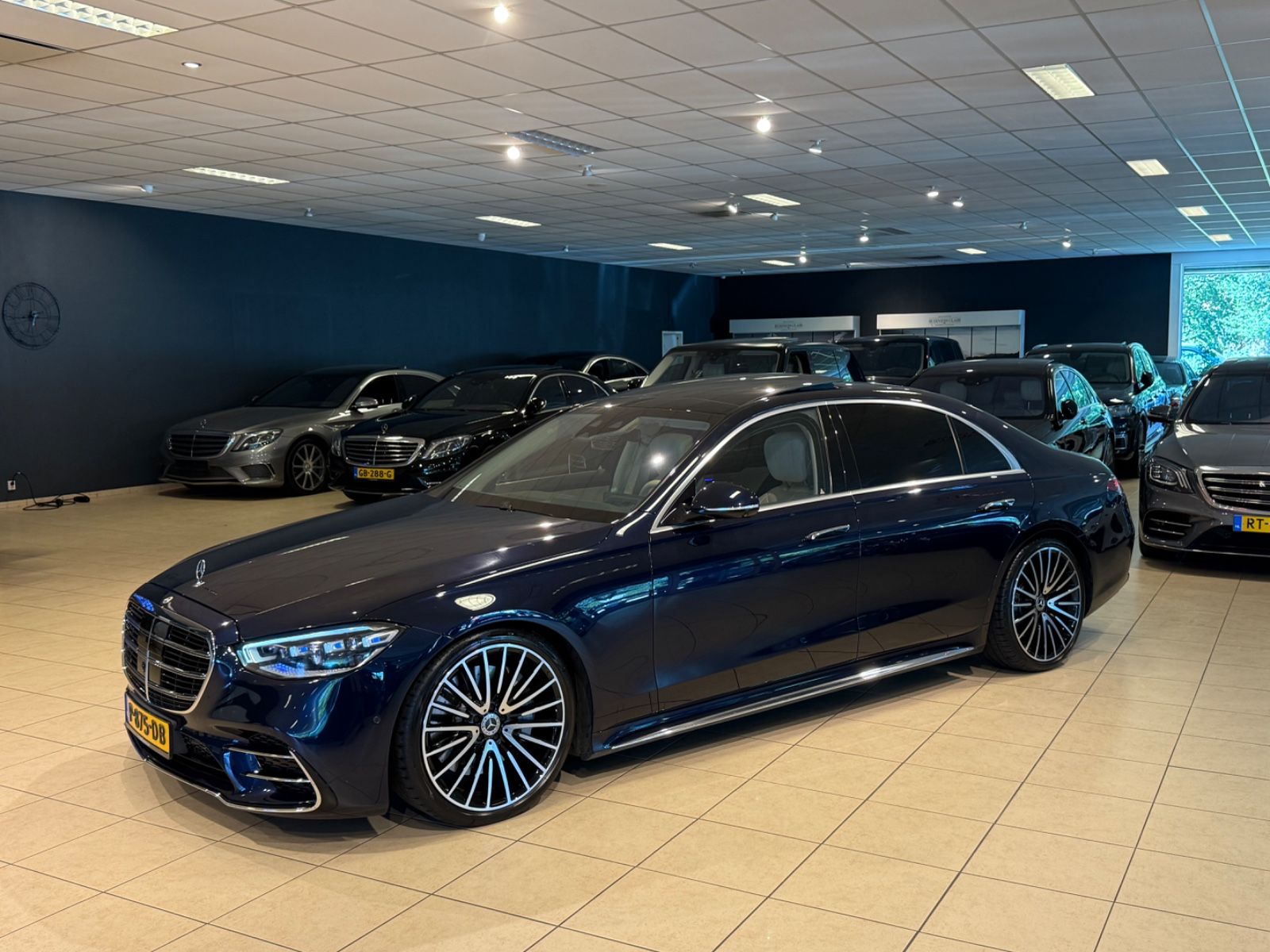 Mercedes-Benz S580 V8 4 MATIC LANG/MANUFAKTUR/PANO/3D/HUD/VOLL