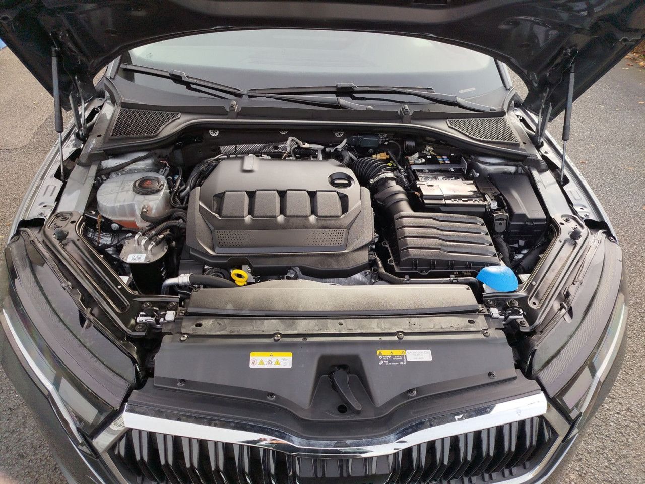 Fahrzeugabbildung SKODA Octavia Combi 2.0 TDI Selection