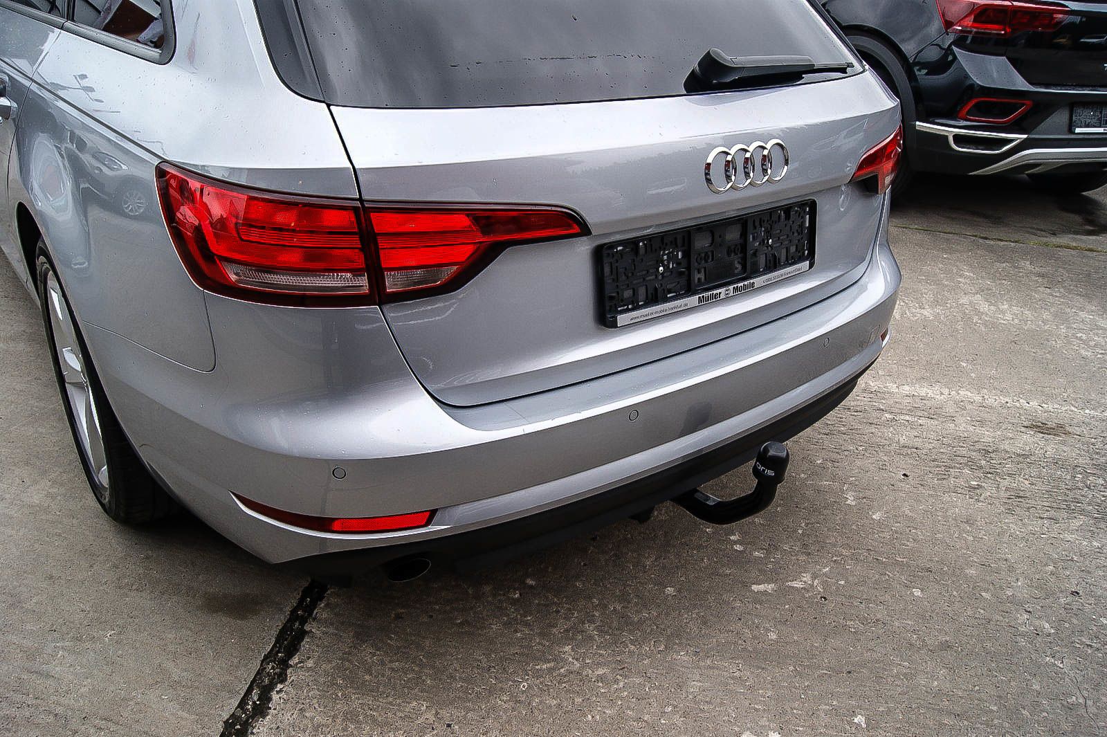 Fahrzeugabbildung Audi A4 Avant 14TFSI S-Tronic NAVI XENON ANHÄNGERKPLG