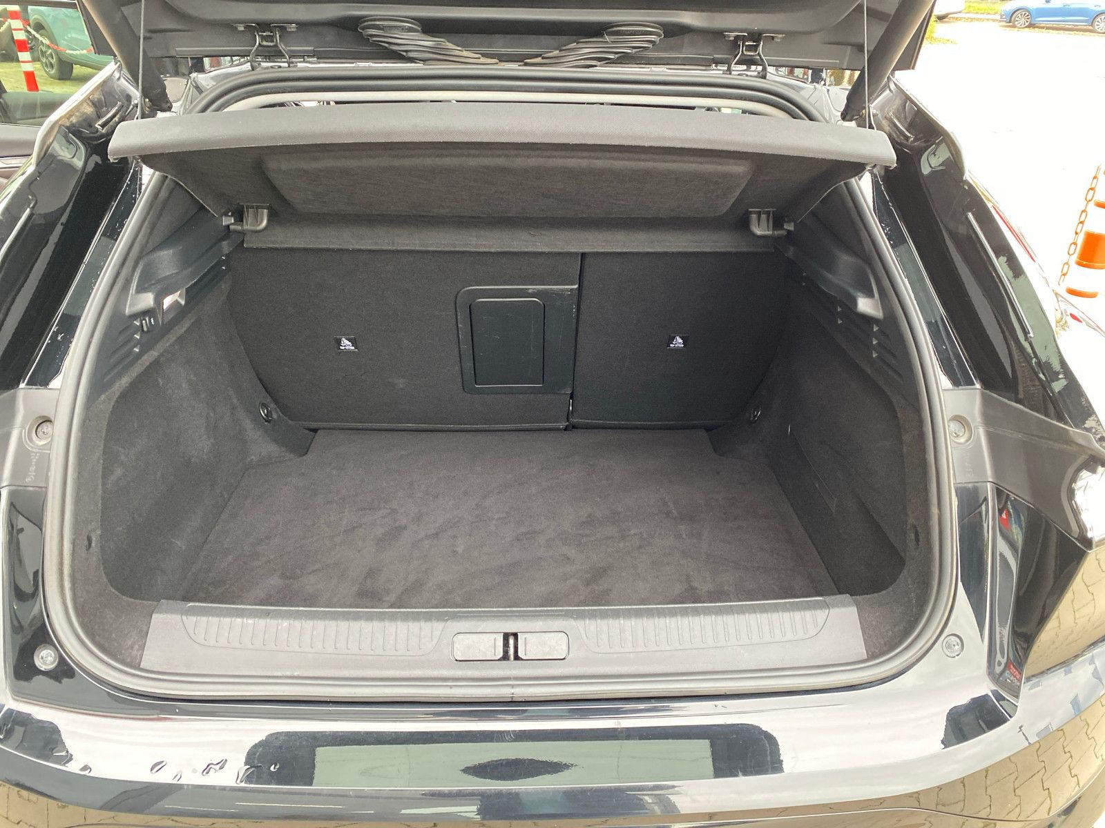 Fahrzeugabbildung DS Automobiles DS4