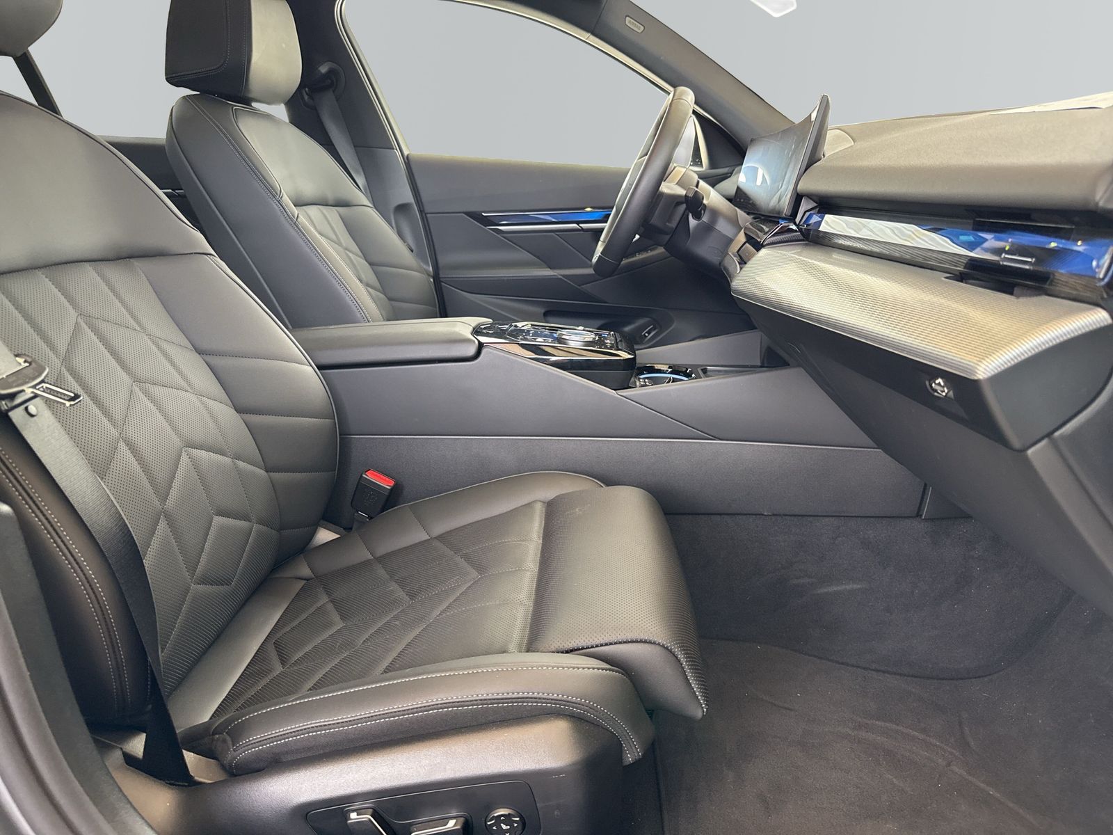 BMW i5 - Bild 11