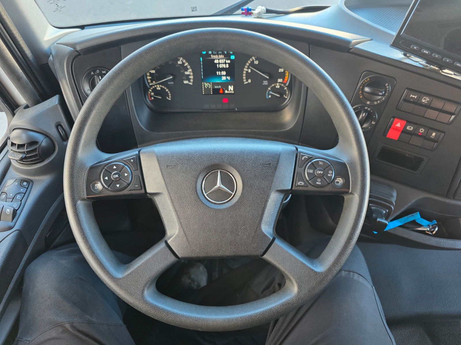 Fahrzeugabbildung Mercedes-Benz Atego 818 L ThermoKing V-600 Max LBW Klima