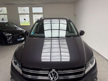 Volkswagen Tiguan - 8