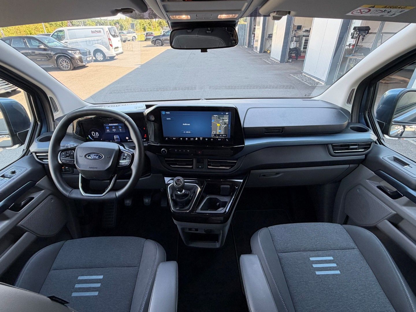 Ford Tourneo Custom 320 Active AHK*Totwinkel*Navi*ACC foto 10