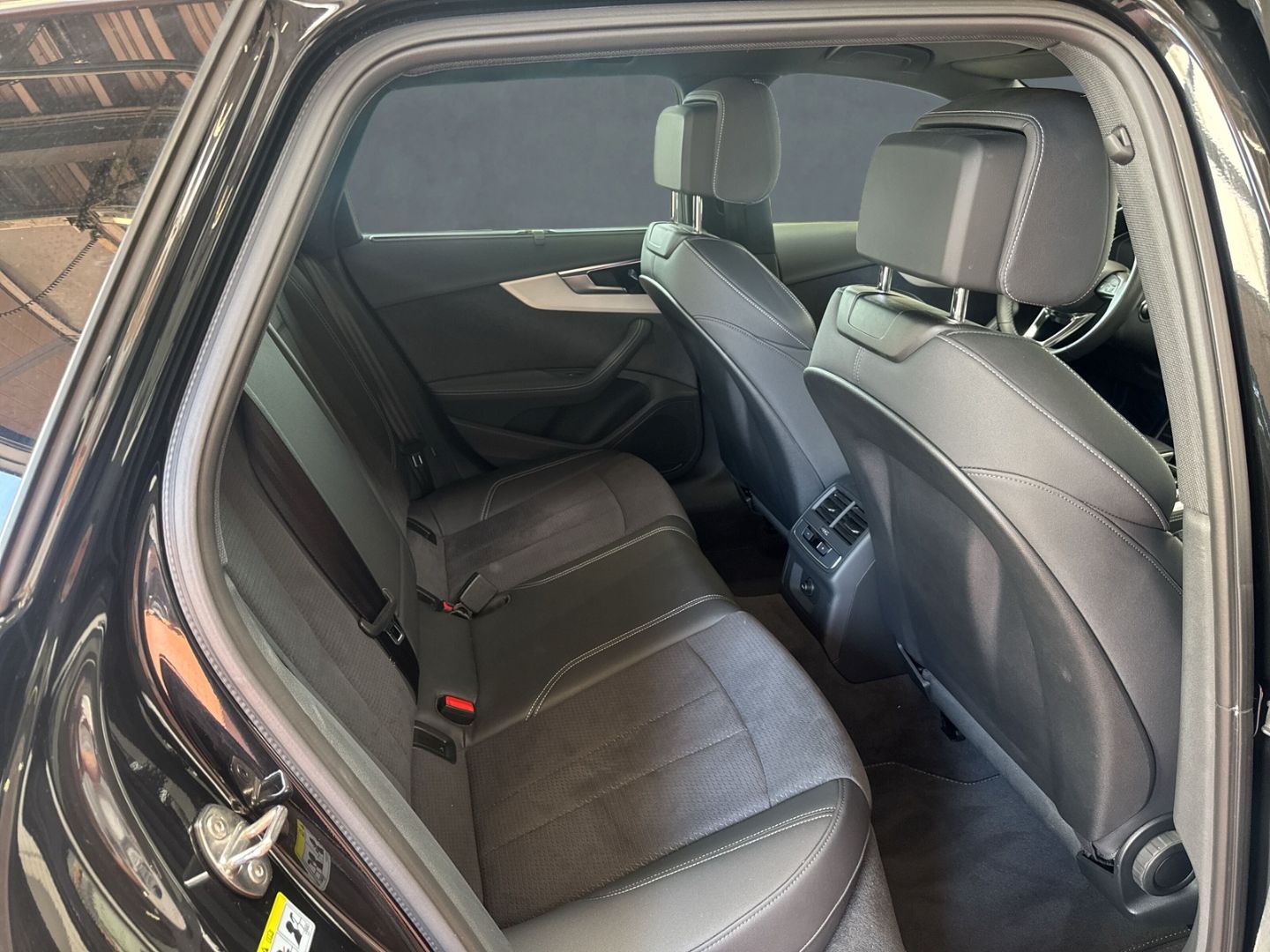 A4 Avant 40 TDI S line Navi Leder Digitales Cock