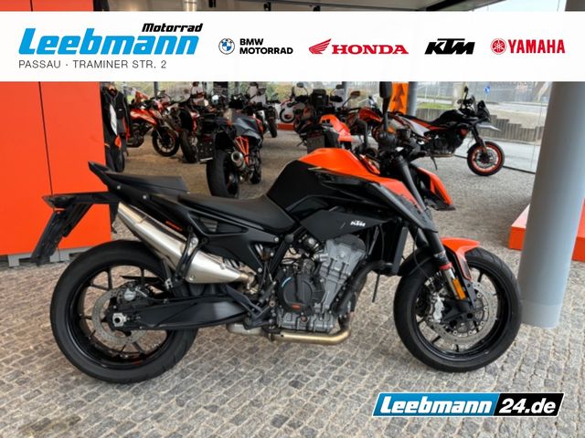 KTM 890 Duke