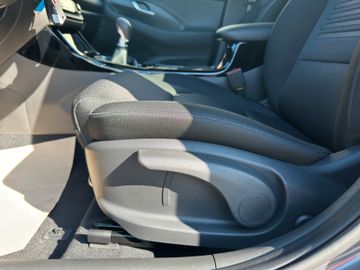 Hyundai i30 1.0 T-GDI ADVANTAGE NAVISITZHZGPDCLED