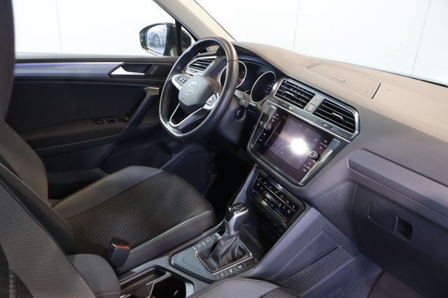 Volkswagen Tiguan 2.0 TDI Active ACC+CARPLAY+KAM+LED+AHK