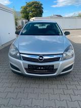 Opel Astra H 1,6  5 türig - Opel Astra: Türig