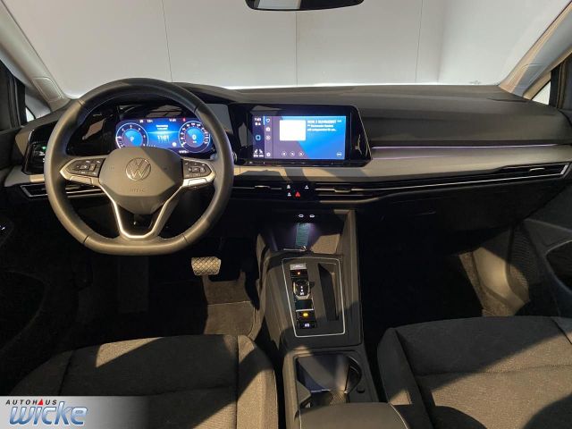Golf VIII 2.0 TDI DSG Life NAVI KLIMA PDC LED