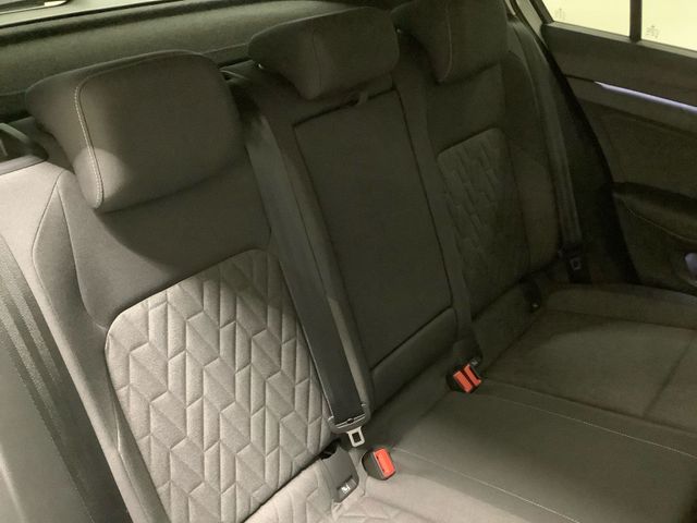 Golf Life 1,5 TSI 85 kW  AZV, Pano, ACC, LED, SH