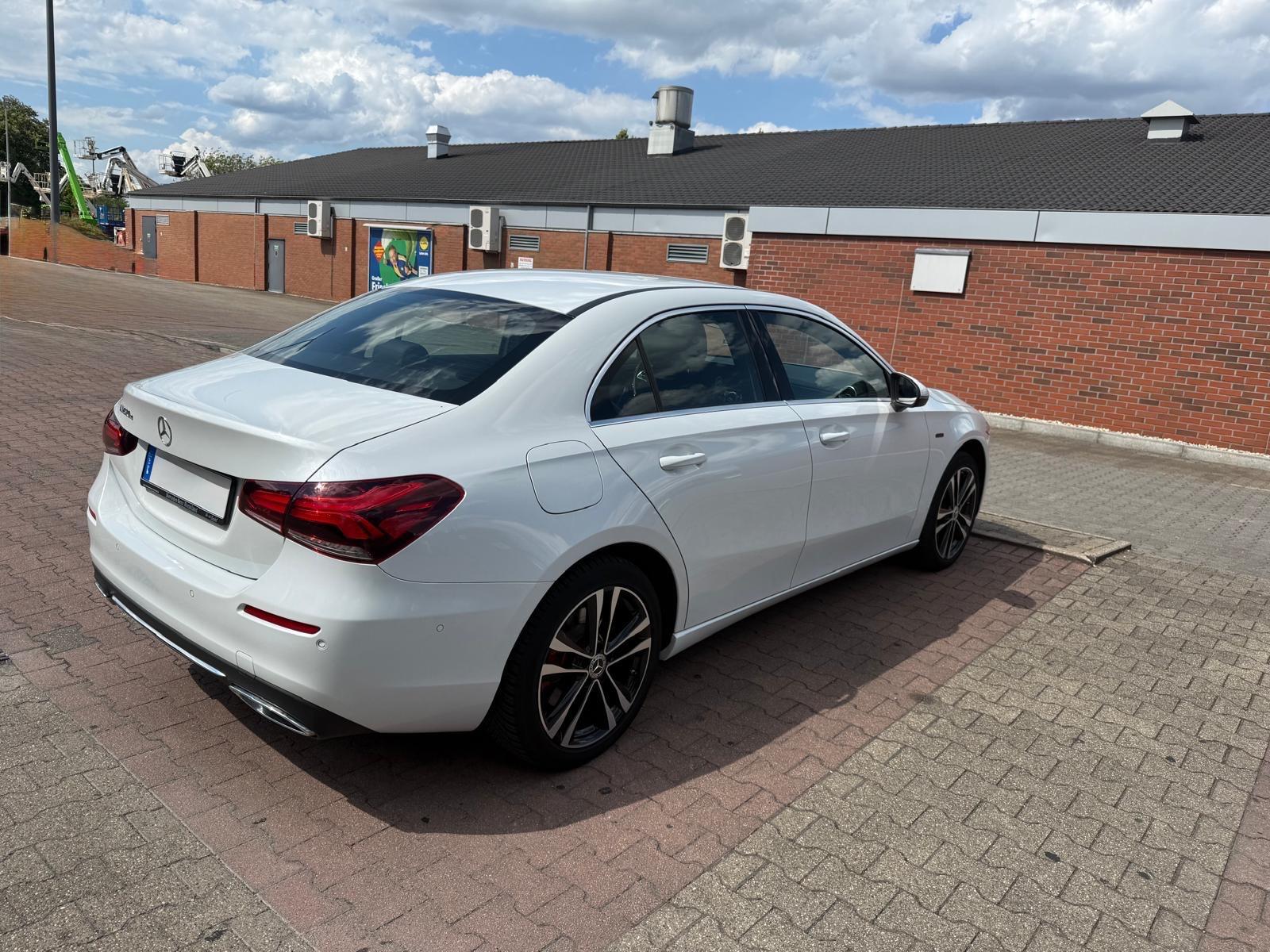 Mercedes-Benz A 250 e DCT Progressive