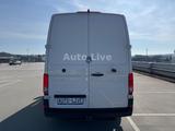 Volkswagen Crafter 35TDI*MITTEL-HOCH*KLIMA*AHK*PDC*KAMERA* - VW Crafter Gebrauchtwagen in Stuttgart