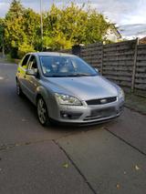 Ford Gepfl. Ford Focus 2,0 L  Tüv  08/2027 - Ford Focus aus 2005: 2.0