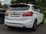 BMW 220 Active Tourer Sport Line AHK LED NAVI SHZ - BMW 220 Active Tourer aus 2017