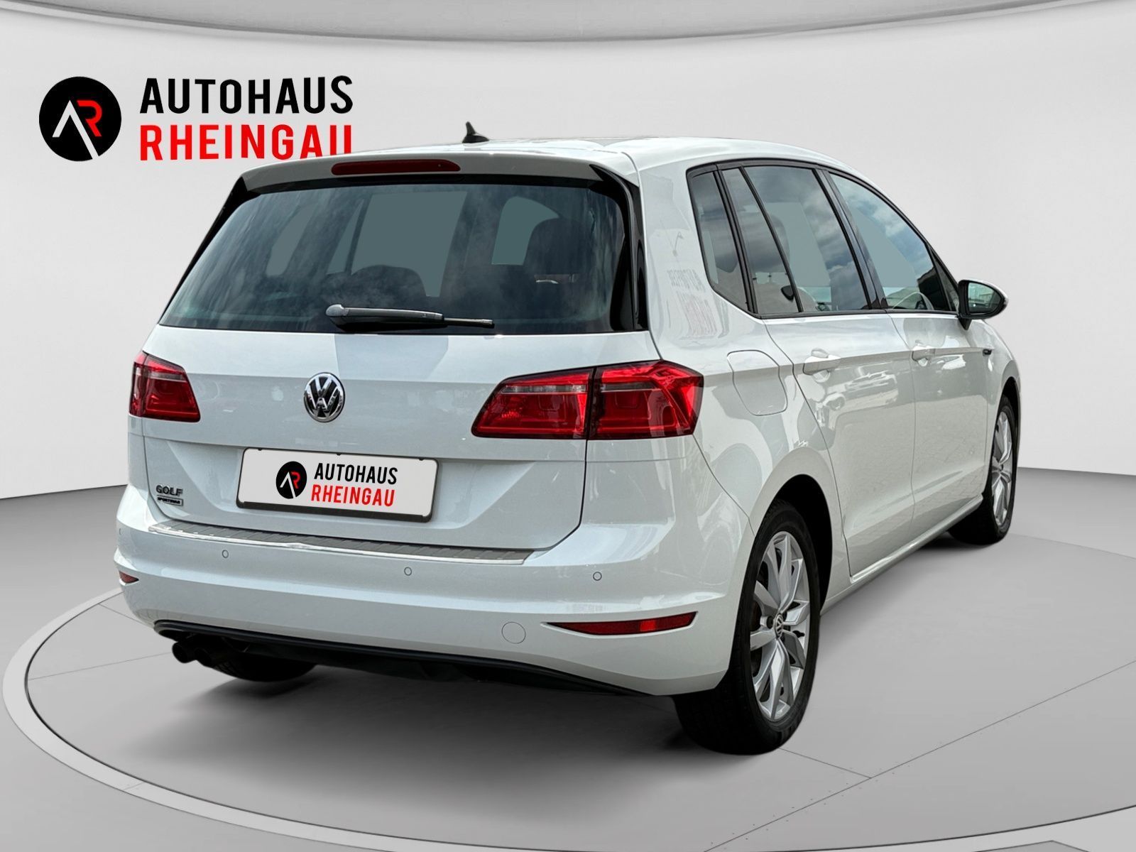 Fahrzeugabbildung Volkswagen Golf Sportsvan Golf VII Sportsvan 1.4 TSI BMT Lo