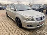 Toyota Avensis Kombi 2.2 D Travel/Gepflegter Zustand - Toyota Avensis in Krefeld