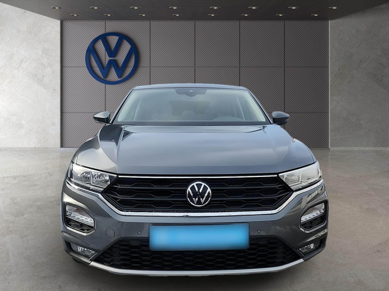 Volkswagen T-Roc 1.5 TSI DSG Active Navi LaneAssist FrontAs
