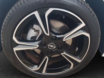 Fotografie 14 des Opel Corsa GS Automatik Kamera LED Sitzheizung 17"Alu