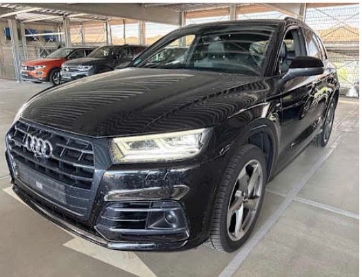 AUDI Q5 quattro S line Sport*PANO*LED*NAVI*