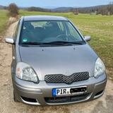 Toyota Yaris 1.0 linea sol