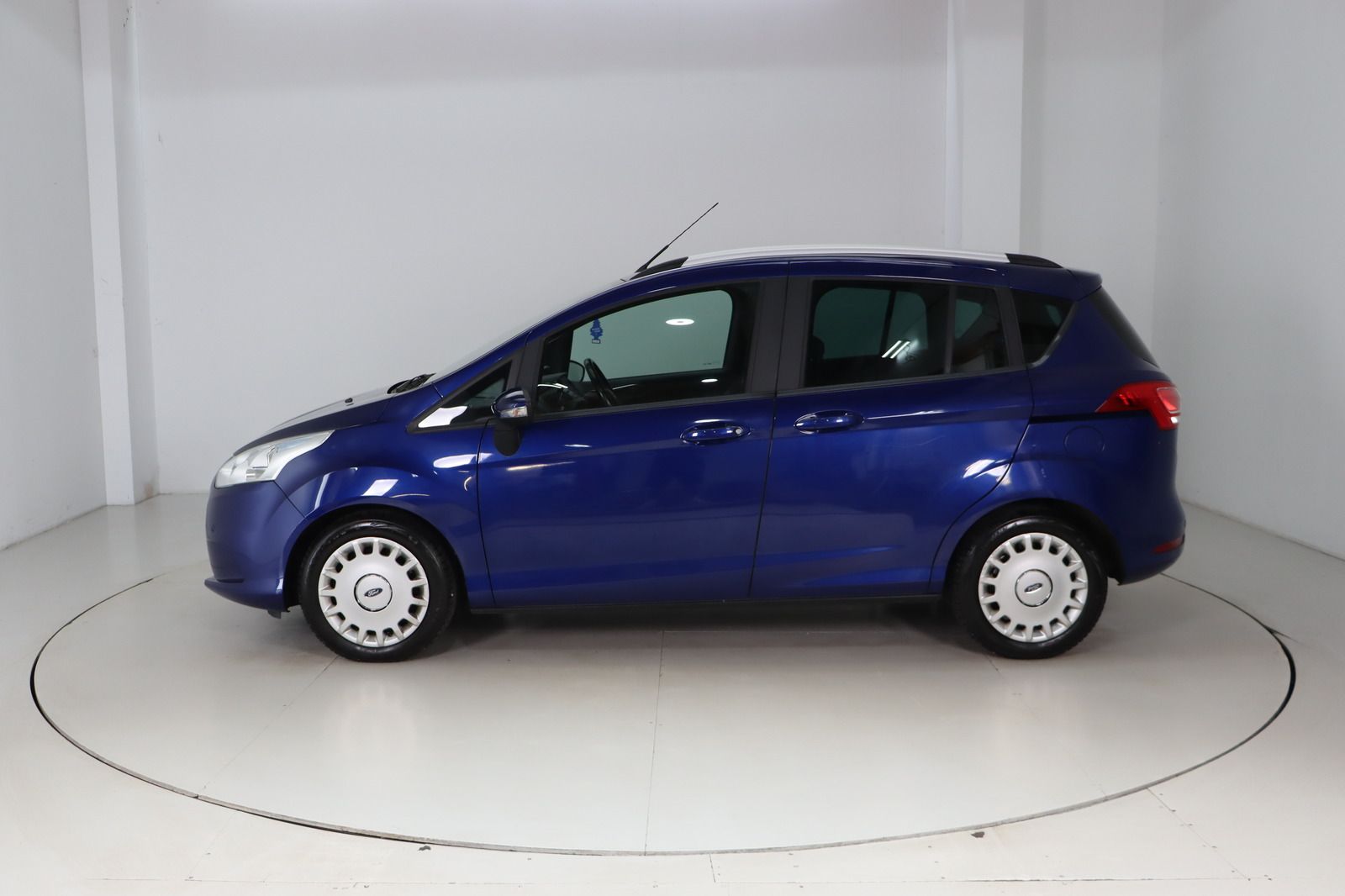 Fahrzeugabbildung Ford B-Max SYNC Edition * Navi * SHZ * PDC