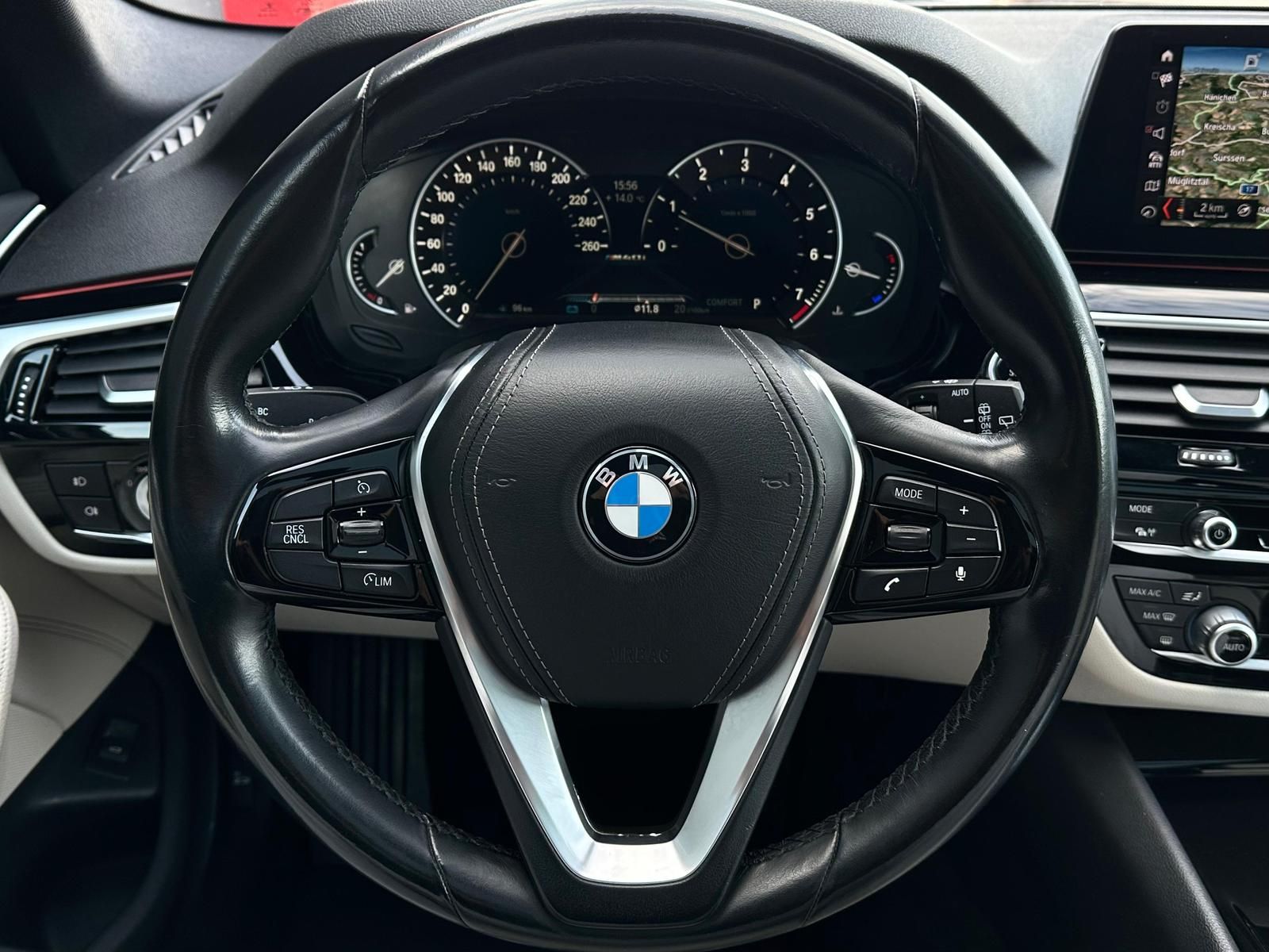 BMW 540i xDrive SPORT LINE SHADOW* LED#AHK#SHZ#PANO - Image 11