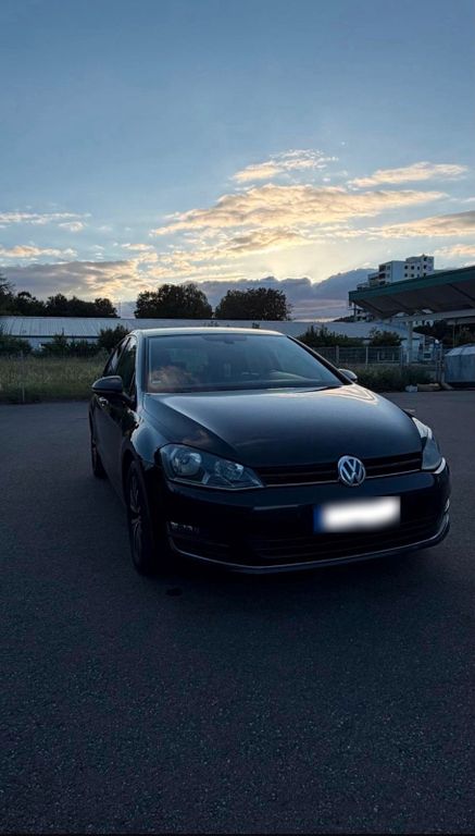 Image of Volkswagen Golf