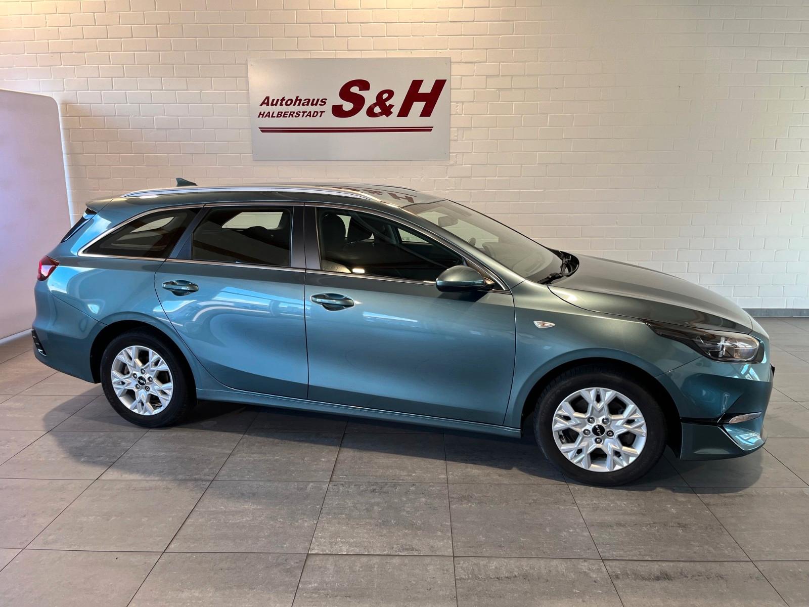 Kia Ceed SW 1,5T OPF Vision NAVI 2AAC Lenk/SHZ PDCh