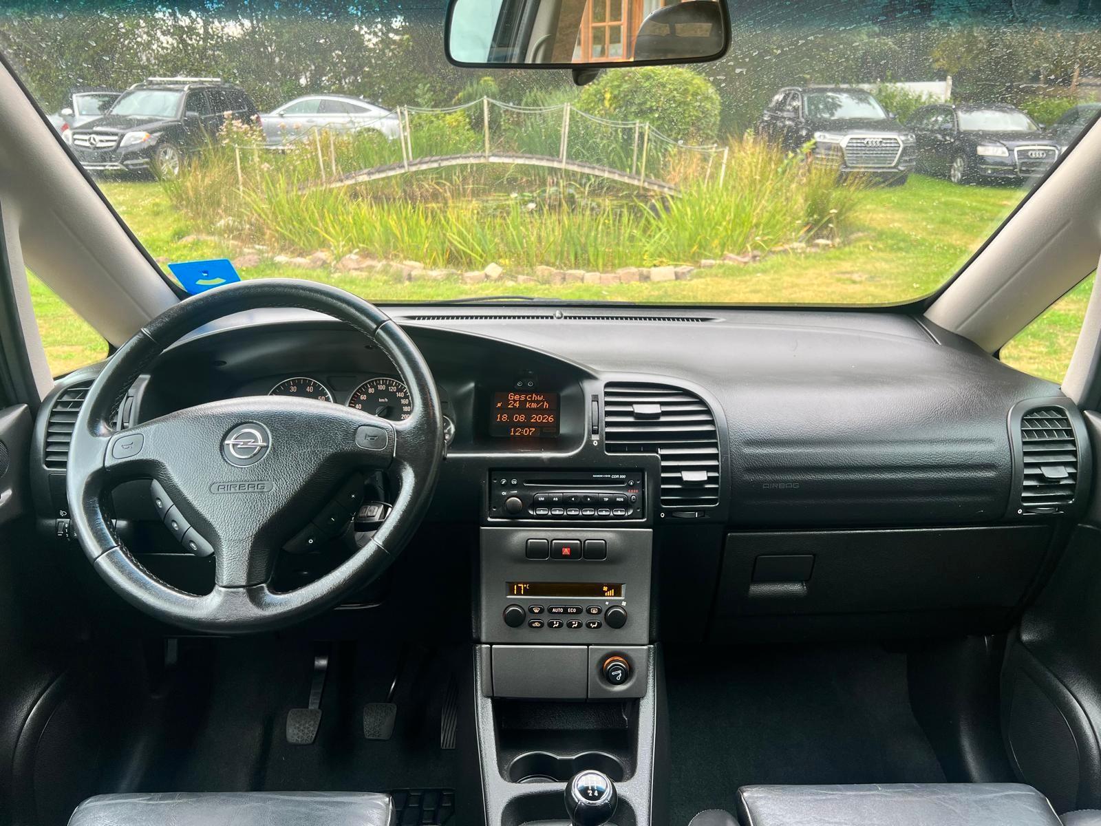 Opel Zafira 1.8 16V Executive-LEDER-AHK-1ER HAND