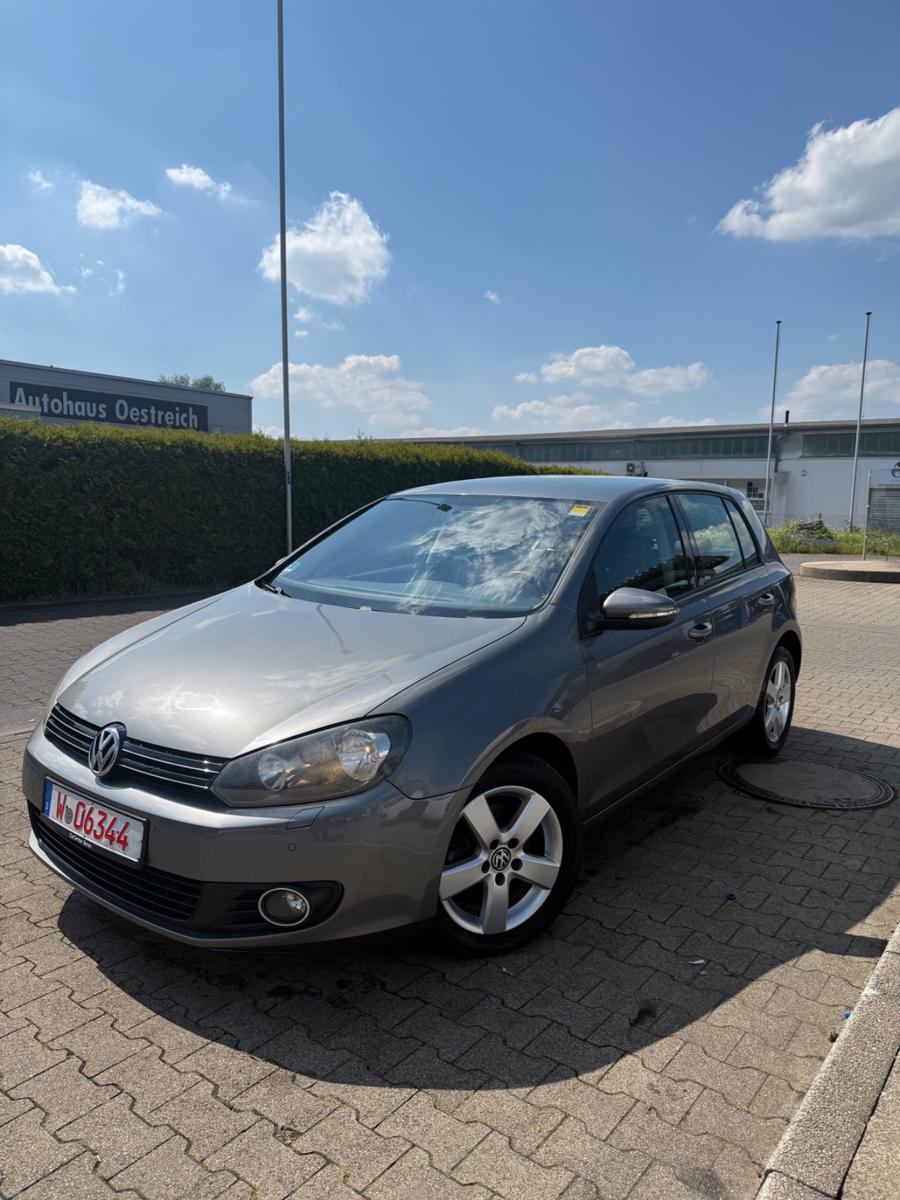 Volkswagen Golf VI Comfort NAVI PDC SHZ