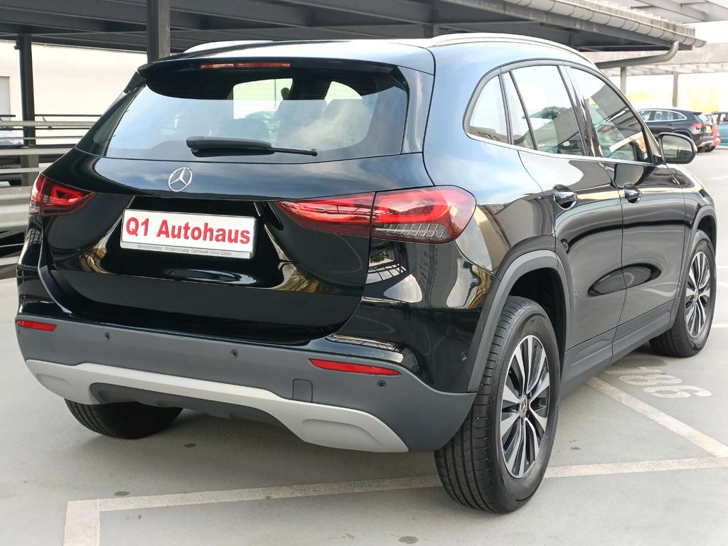 Mercedes-Benz GLA 180