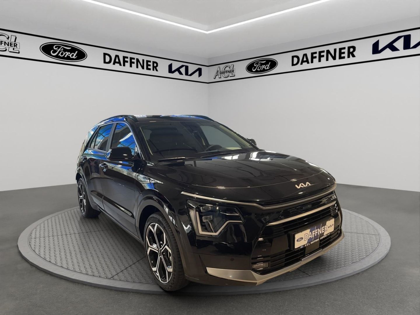 Fahrzeugabbildung Kia Niro Hybrid Spirit HUD Navi HarmanKardon Klimasi