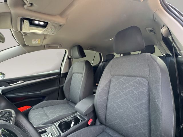 Golf VIII 1.0 eTSI Life IQ.Drive, Massage, LED.,