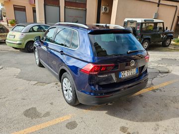 Volkswagen Tiguan - 5