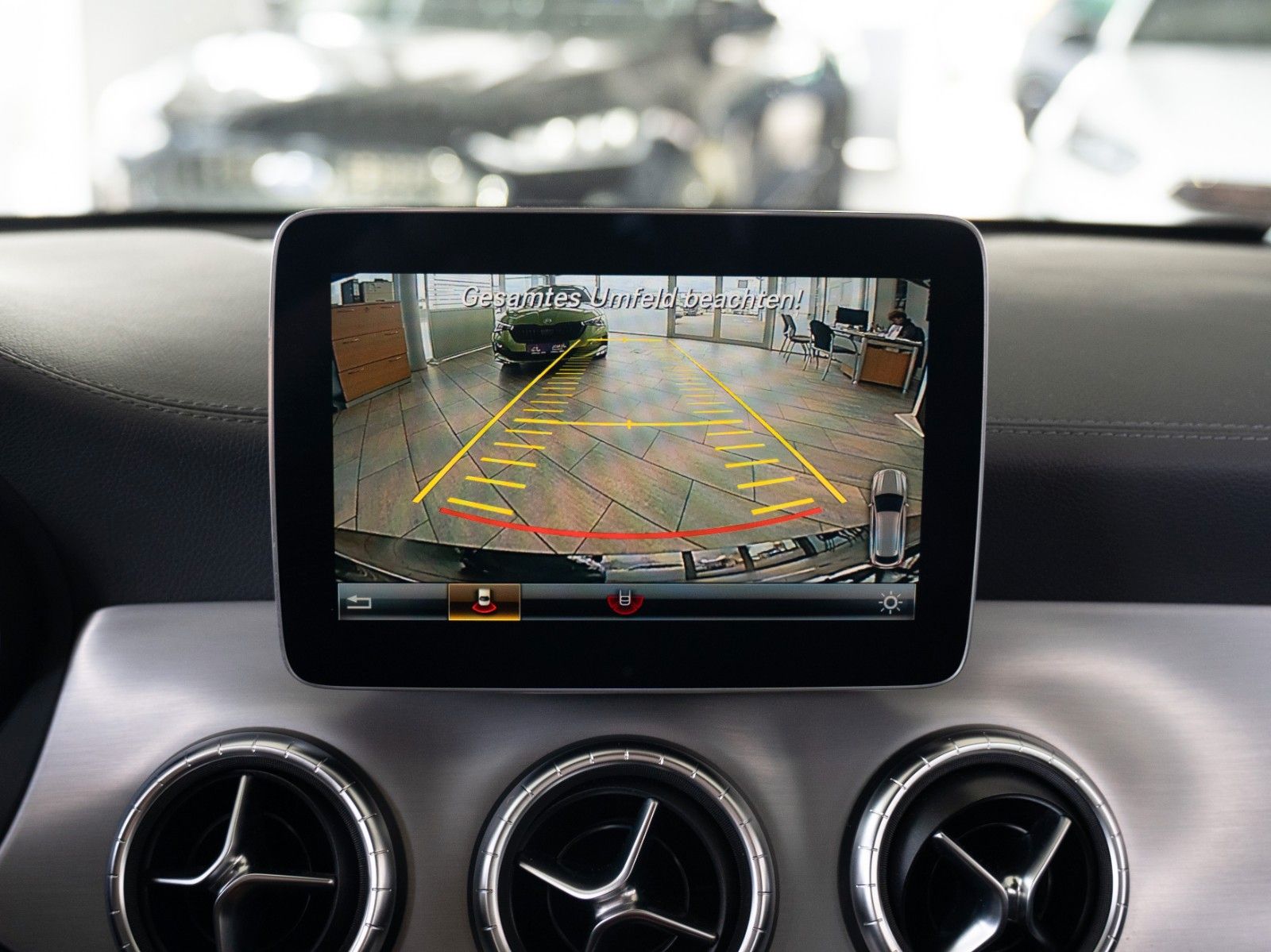 Fahrzeugabbildung Mercedes-Benz CLA 220 Shooting Brake AMG/4x4/AUTOM./KAMERA/LED