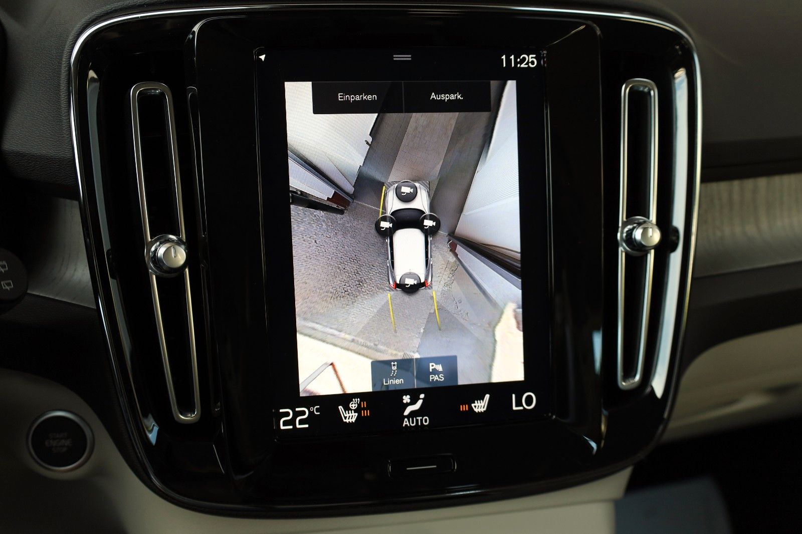 Fahrzeugabbildung Volvo XC40 Inscription T5,Leder,Navi,SH,360Kamera +WR