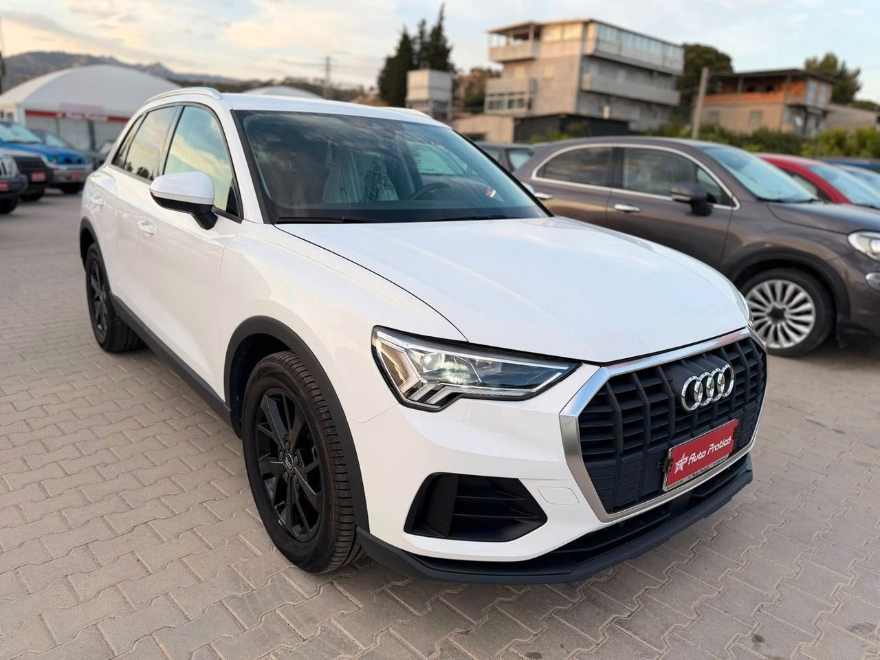 Audi Q3 35 TDI S tronic s line edition imagem 3