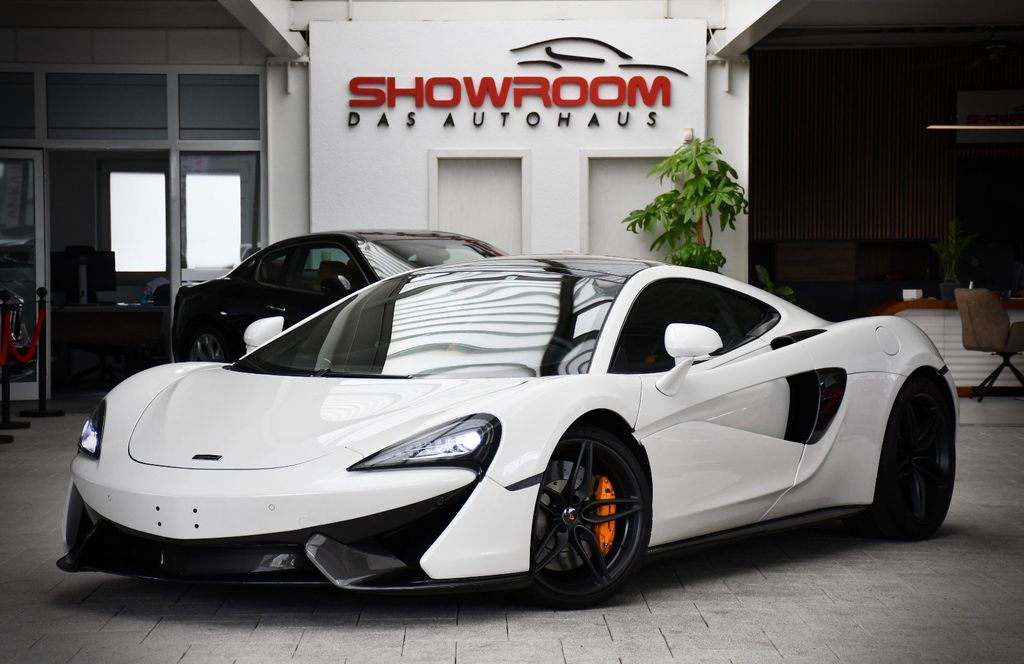 McLaren 570GT