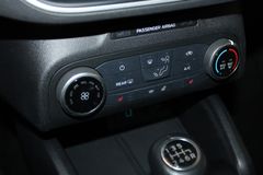 Fahrzeugabbildung Ford Focus Cool & Connect NAVI + WinterPaket + Kamera