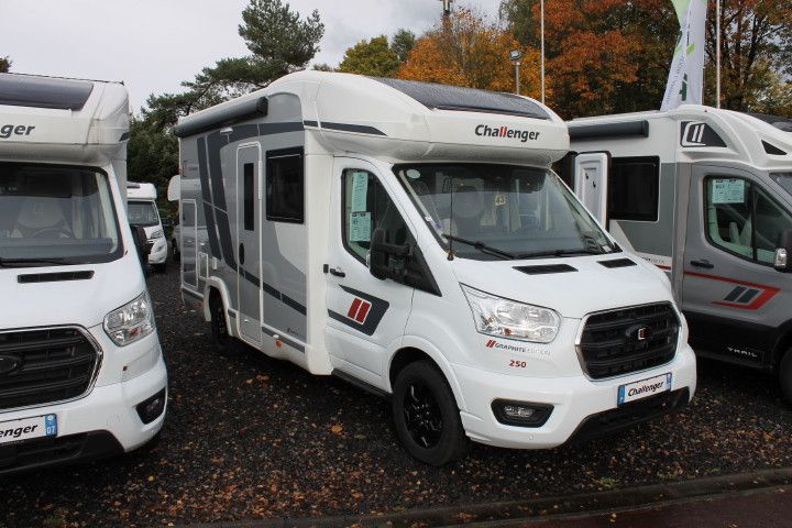 Challenger 250 Graphite Edtion Ford 2026