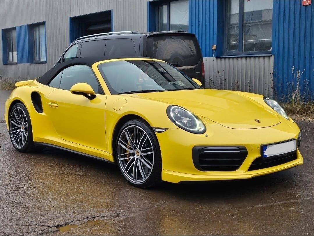 Porsche 911 Turbo S Cabriolet