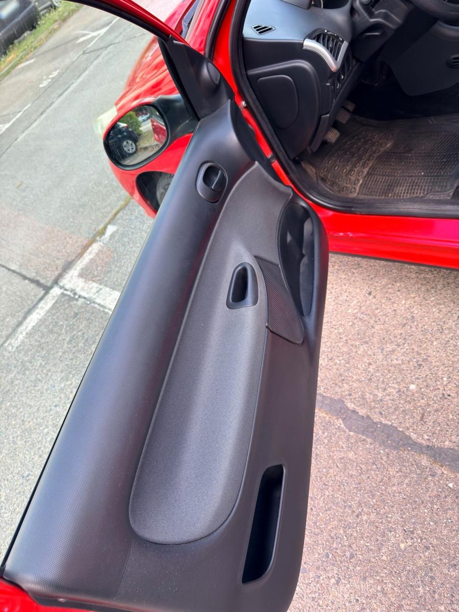 Peugeot  2011 — photo 7