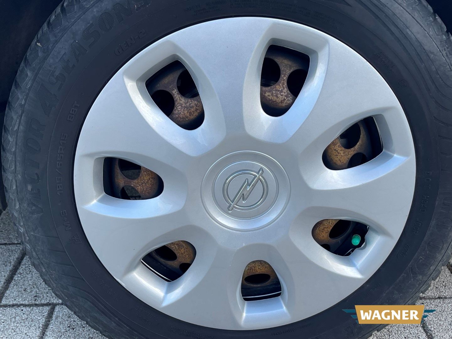 Fahrzeugabbildung Opel Corsa E Edition 1.2 Sitzheizung Tempomat