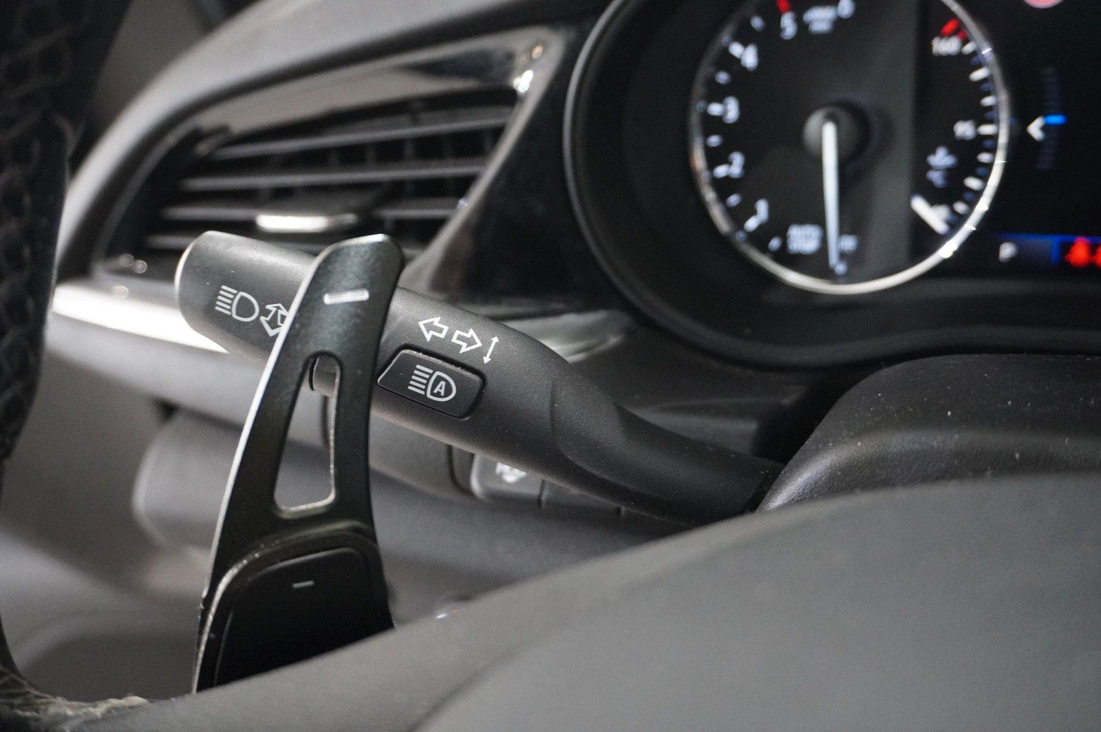 Fahrzeugabbildung Opel Insignia B ST 2.0 GSI PERFORM. NAVI/LED/360°/AHK